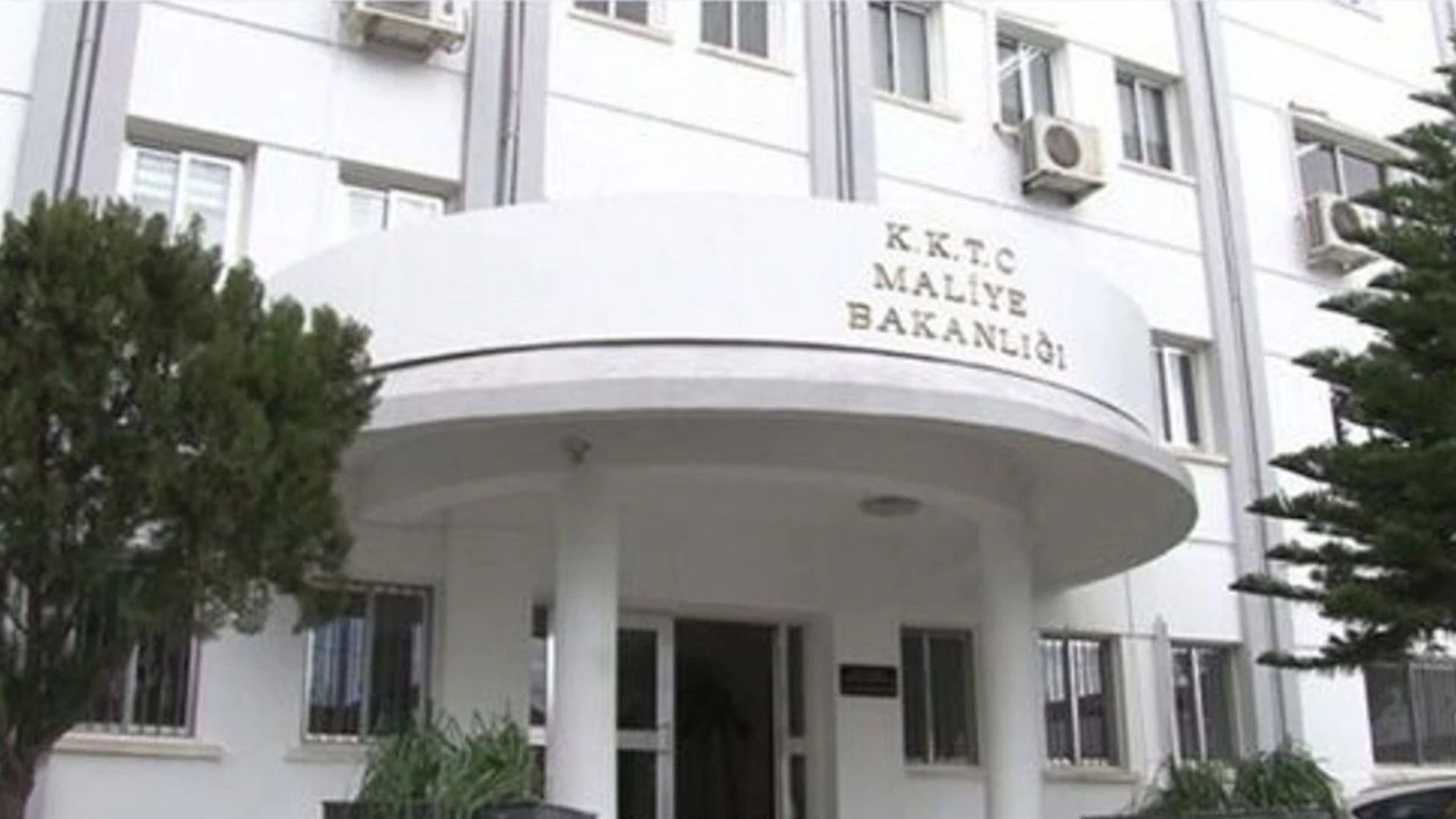 Maliye Bakanlığı çoklu döviz cinsiyle borçlandı: TL bonosuna yoğun talep